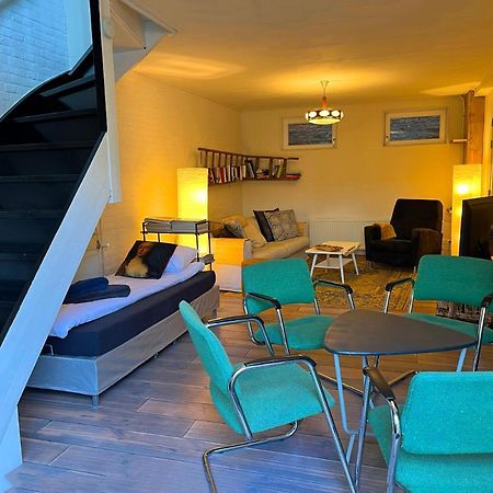 Gastenverblijf Door De Poort Tilburg Dış mekan fotoğraf