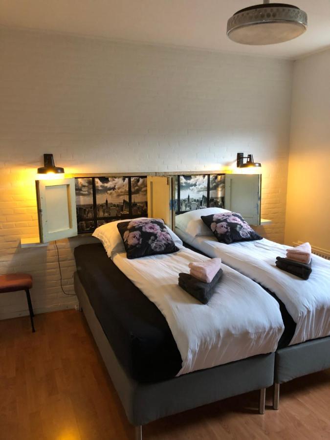 Gastenverblijf Door De Poort Tilburg Dış mekan fotoğraf